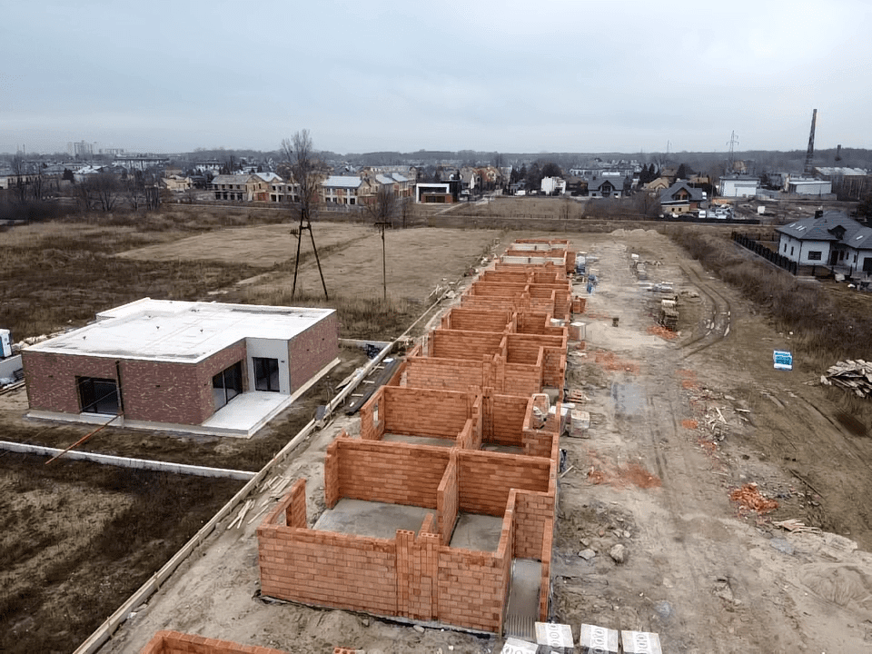 Marki ul. Fabryczna (naprzeciwko Tesco) 3